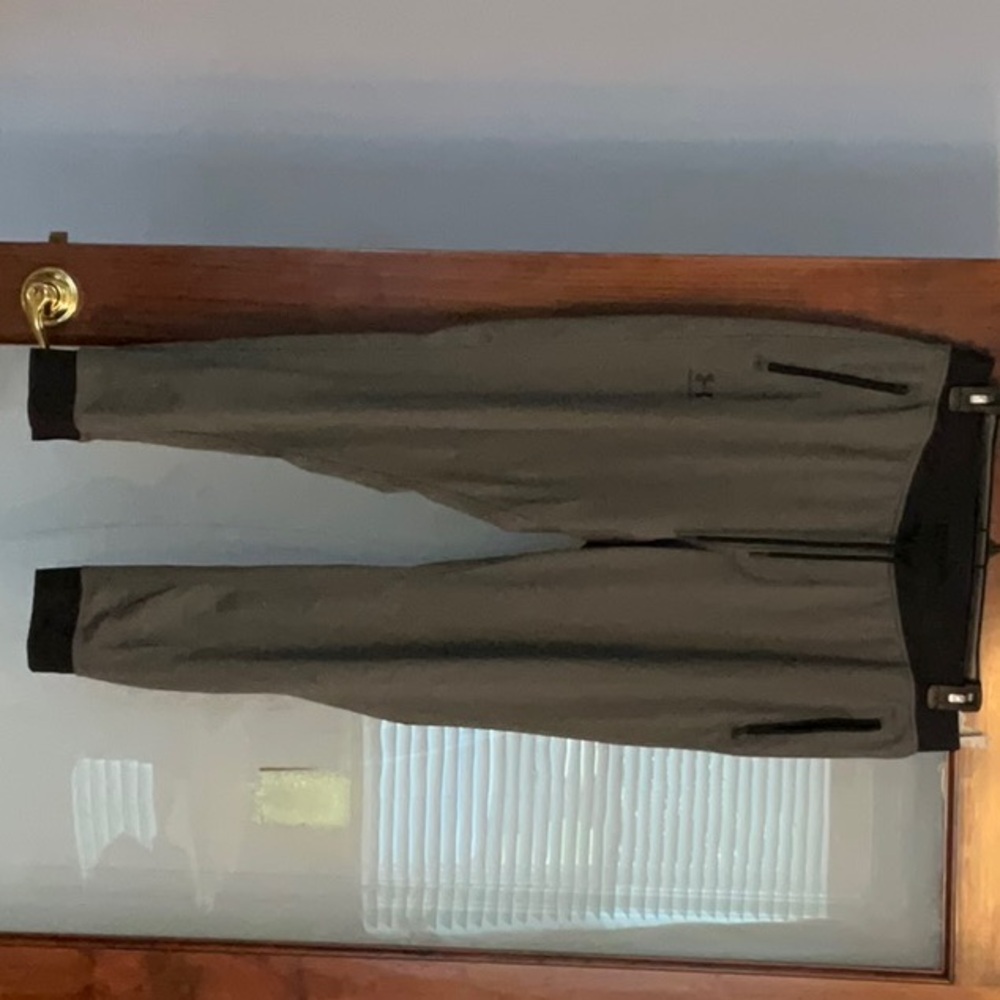 Men’s under armor joggers, grey with black trim, size XL